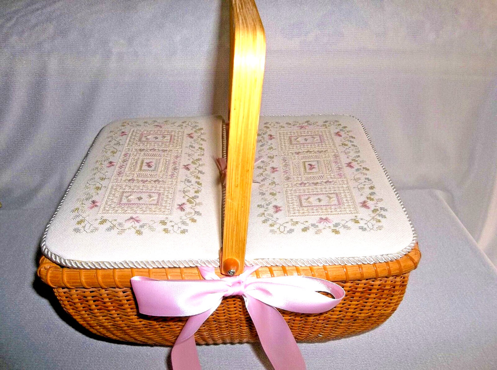 Large WICKER BASKET w/Cross Stitched 2-Sided Lid Plus Handle