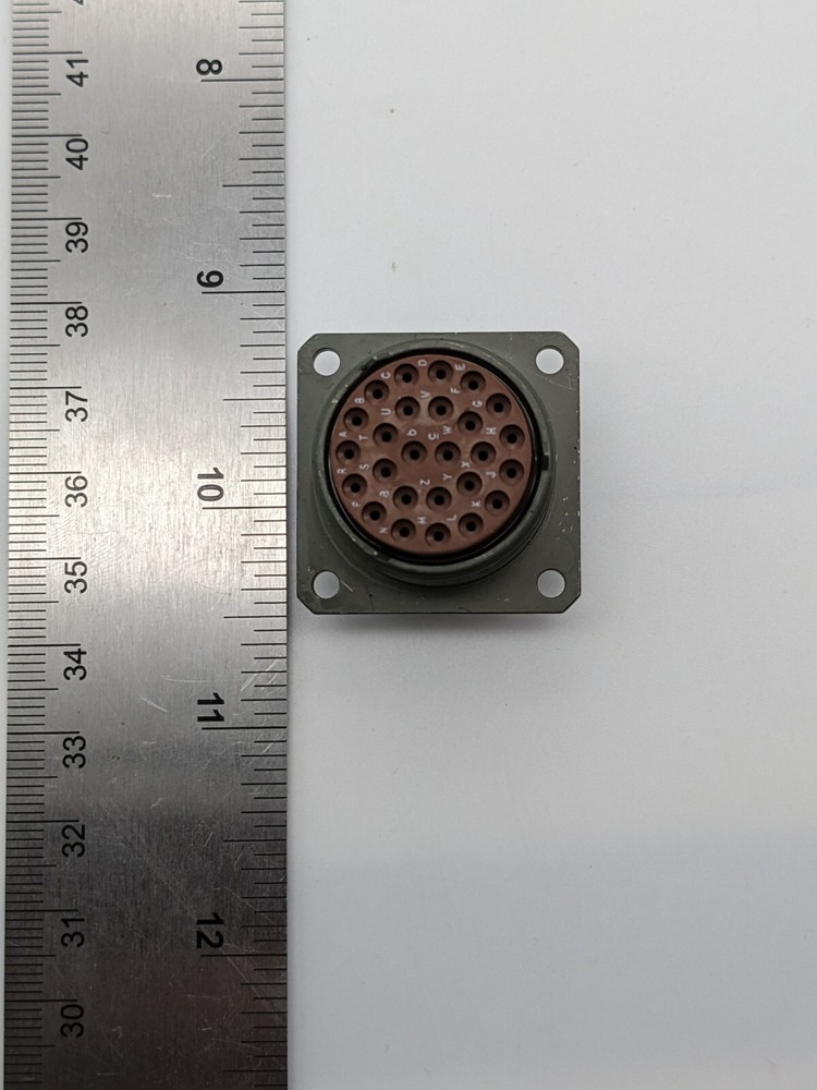 Amphenol MS3470W16-26S Connector