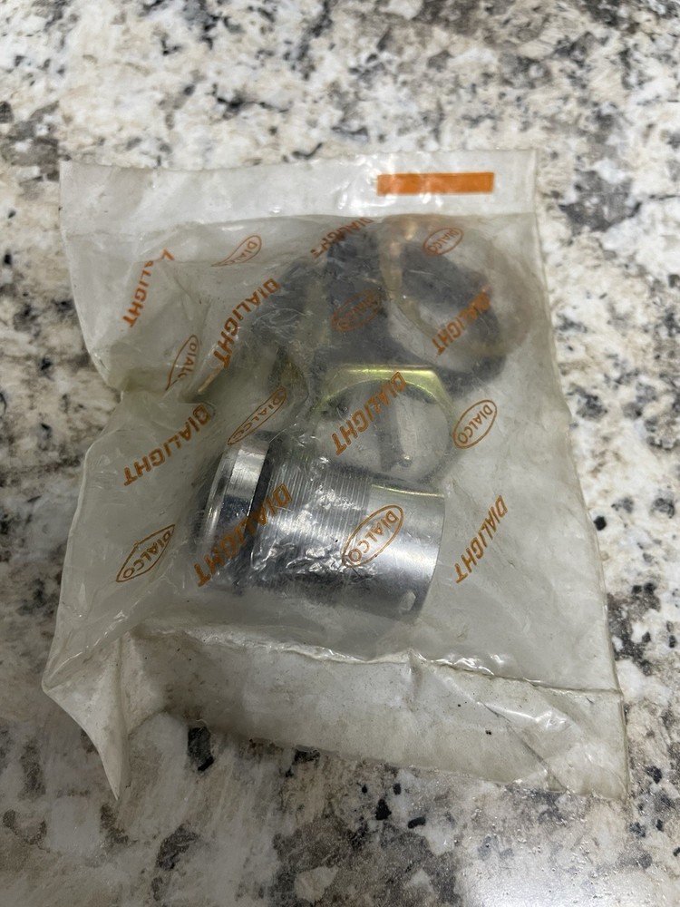 DIALIGHT  green Indicator Pilot Light Assembly New In Package