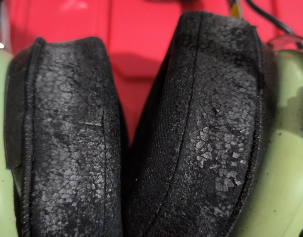 David-Clark H10-60 Aviation Headset with Microphone - Pre-owned (untested)