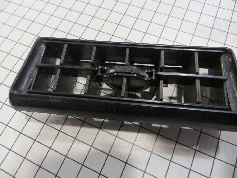 Controllable Air Vent ; manual 3 way adjustable