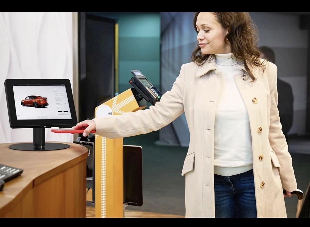 CTA Universal Security Enclosure + Honeywell Barcode 2D Scanner for iPad Tablet