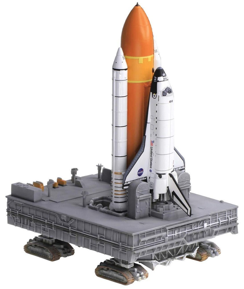 1/400 Space Shuttle with crawler transporter assembly plastic model DR11023