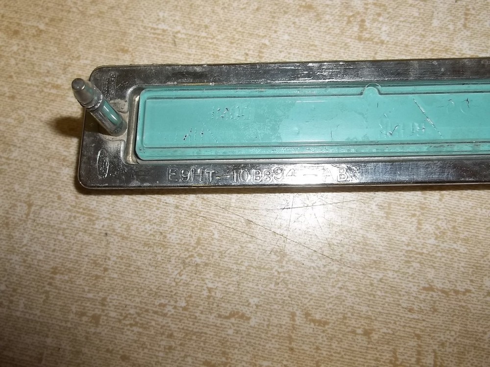 Ford E9HT-10B894-AB Freightliner Warning Light Panel Vintage *FREE SHIP*