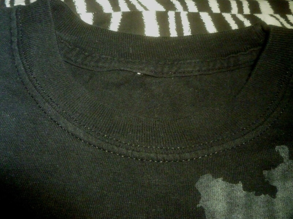 Bon Jovi Shirt - Used Size XL / L Missing Tag - Very Good cOndition!!!