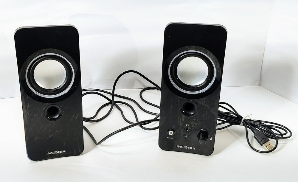 Insignia - 2.0 Bluetooth Lighted Speaker System (2pc) - Black