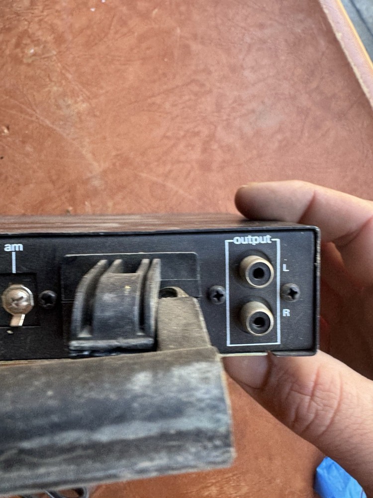 Bogen TP-100A Digital Tuner Powers On