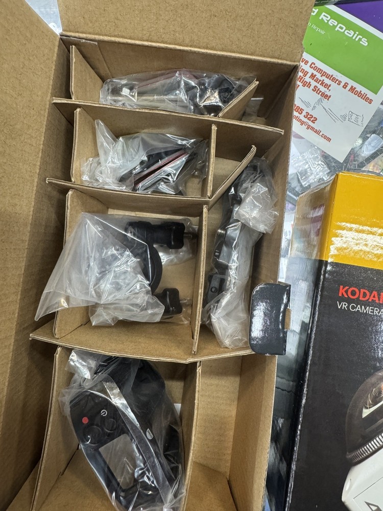 KODAK Action Camera PIXPRO 4KVR360 Adventure Pack