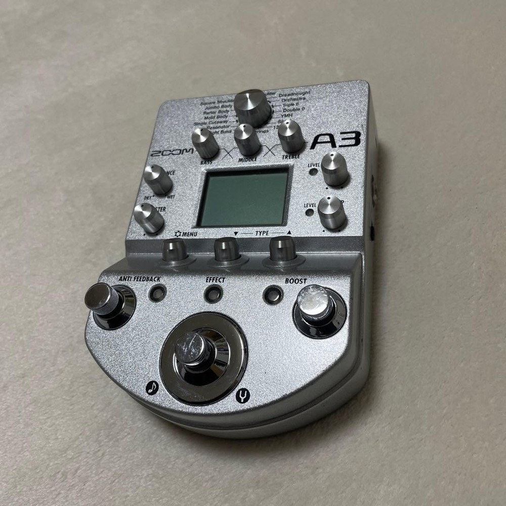 ZOOM A3 Acoustic Guitar Multi Effects Processor Preamp DI Pedal