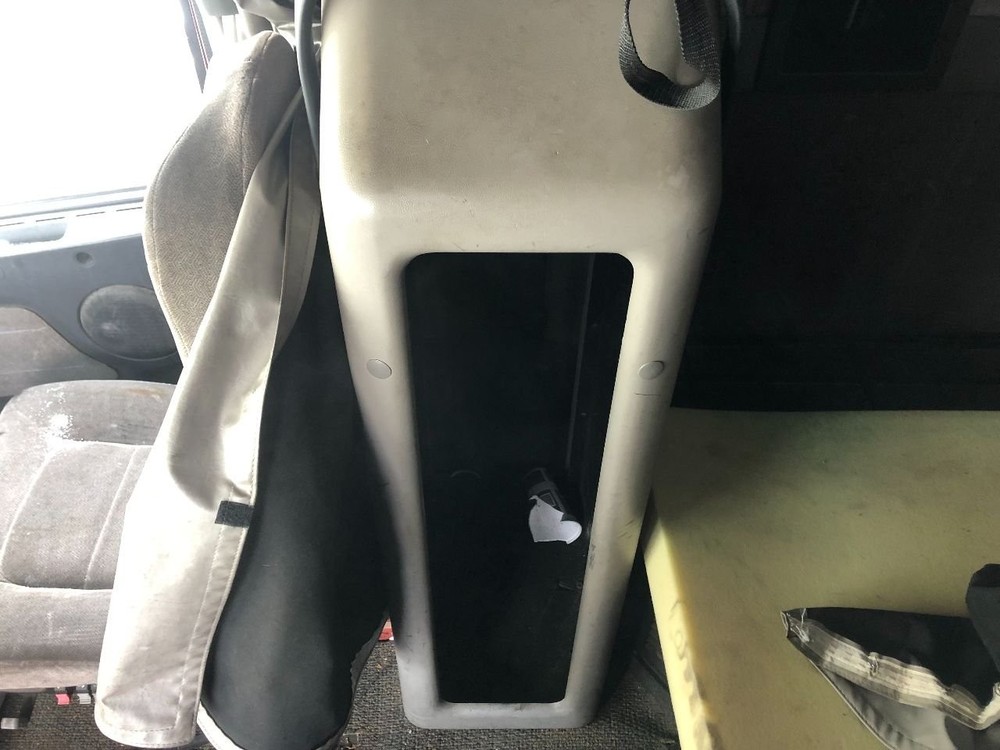 Volvo VNL Right/Passenger Sleeper Cabinet - Used