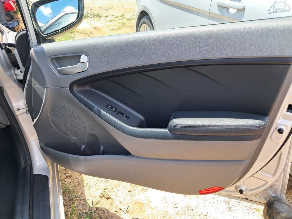 FORTE 2018 Glove Box 4753440