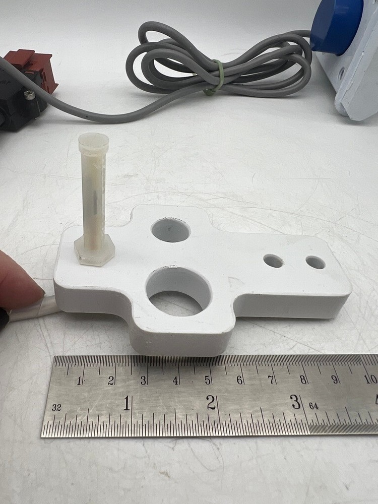 BALLUFF BCS 034 PS 1Y3 PTFE Mount Float Level Switch Semiconductor Fab Spare UK