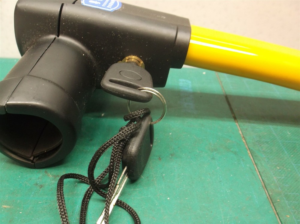 YUEFENG yf-219t steering wheel LOCK WITH KEYS