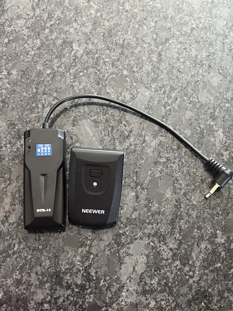 Neewer 16 Channels RT-16 Wireless Studio Flash Trigger, Compatible with S101-300