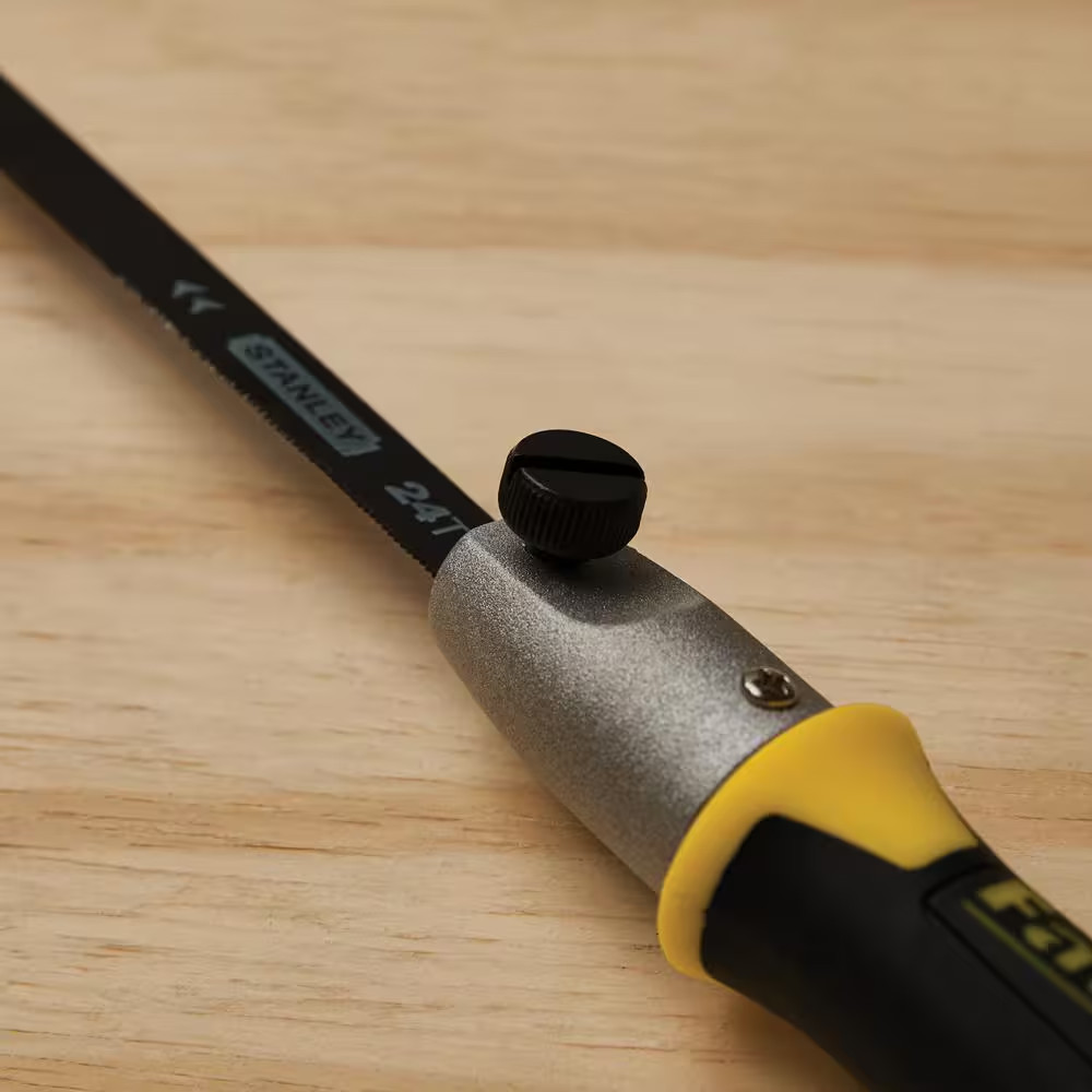 4.5 In. Tooth Saw with Plastic Handle
