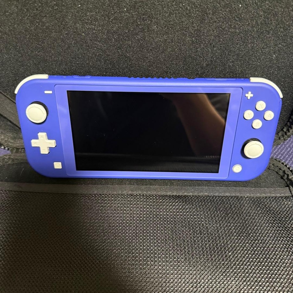 Nintendo Switch Lite Blue excellent condition