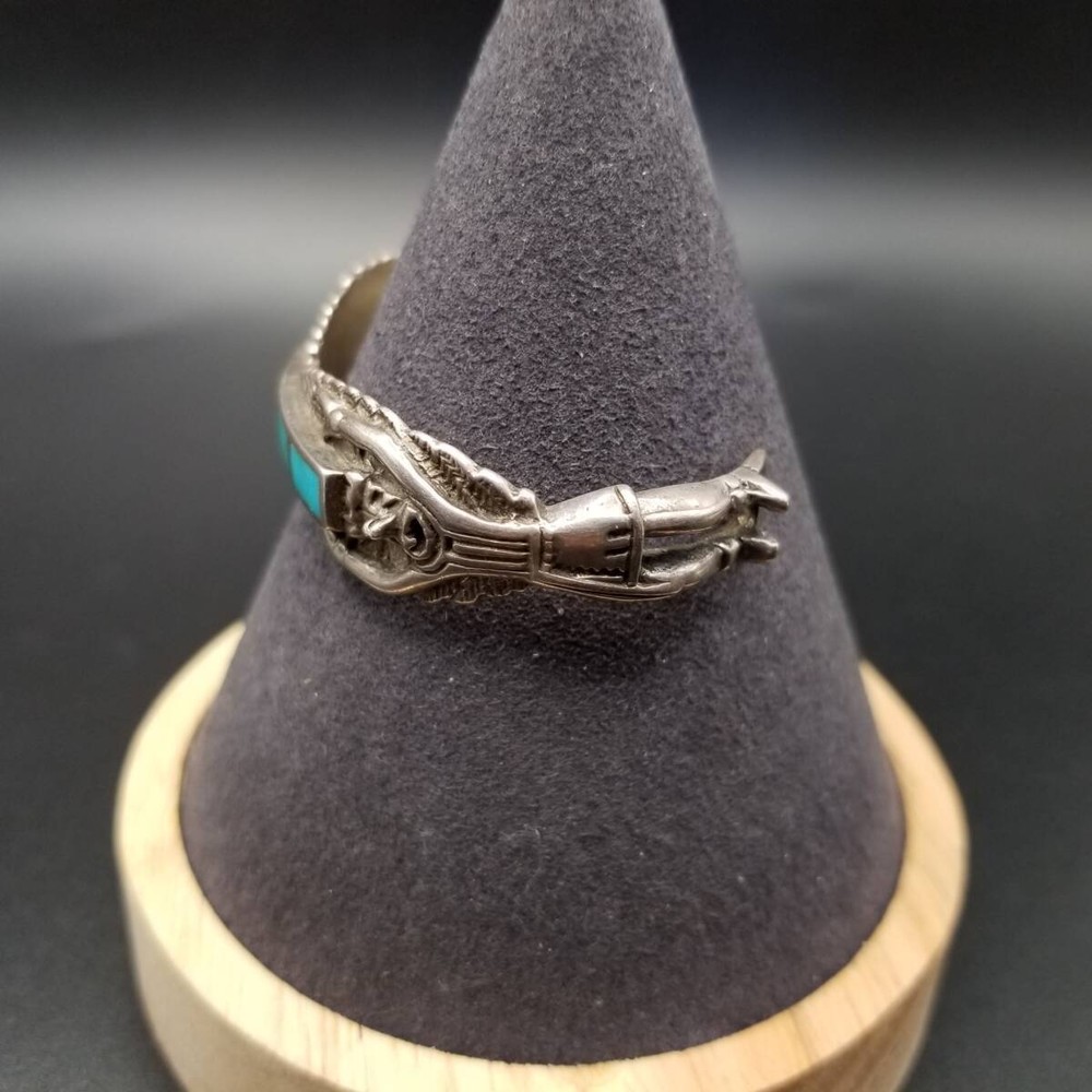 騎士 人の彫刻 ターコイズ インレイ ヴィンテージ シルバー カフ ブレスレット 民族的 トライバル 個性派ジュエリー Y19-F