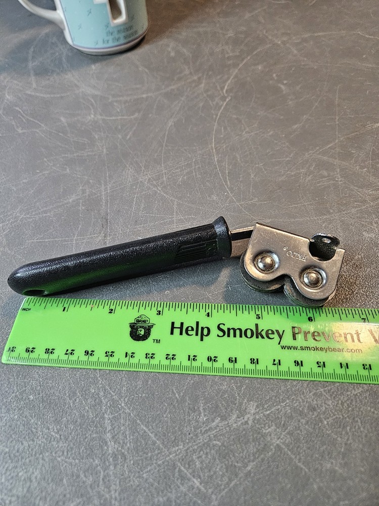 Vintage EKCO Pull through Knife Sharpene, Black Plastic Handle, Handheld