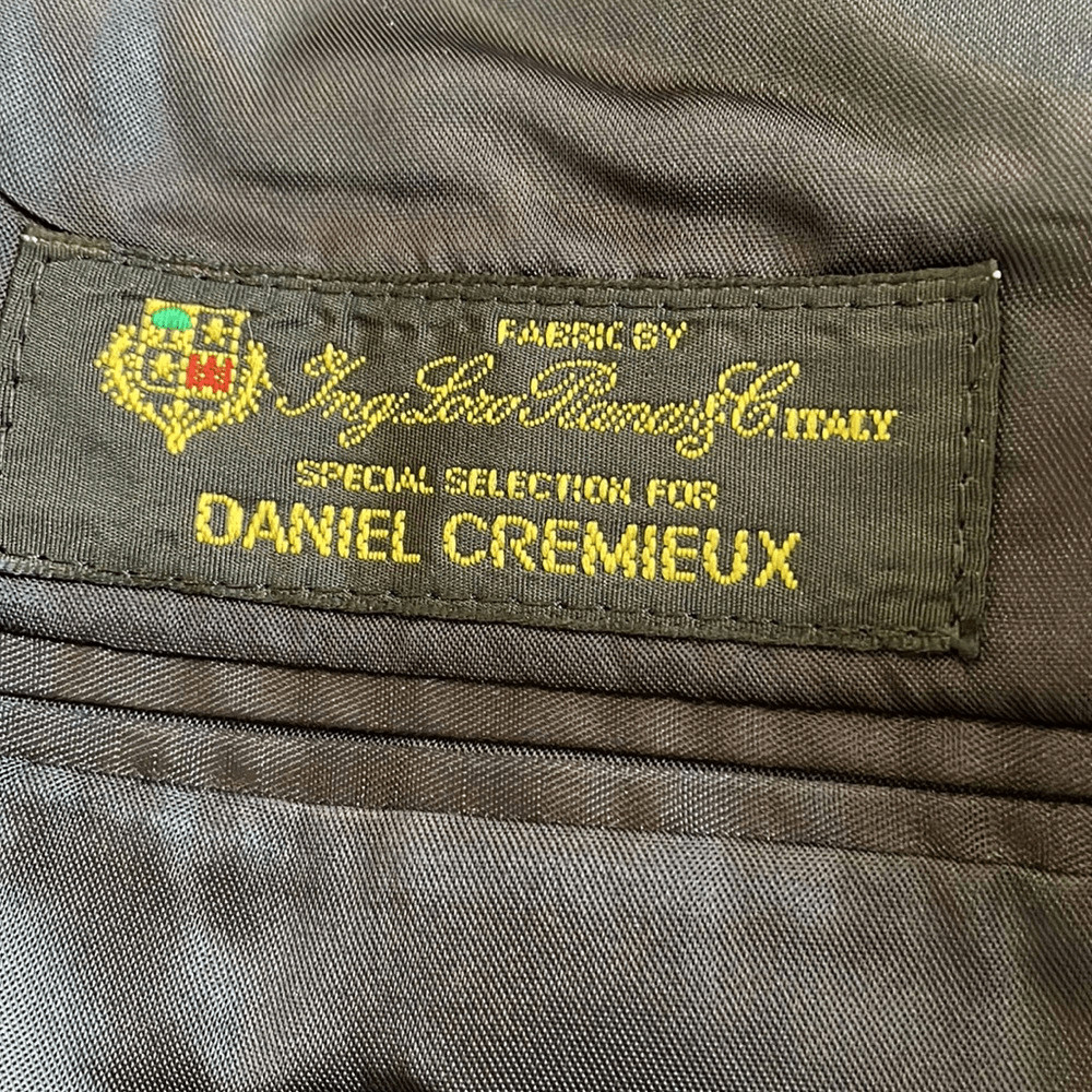 Daniel Cremiuex Collection black pin striped wool jacket/blazer