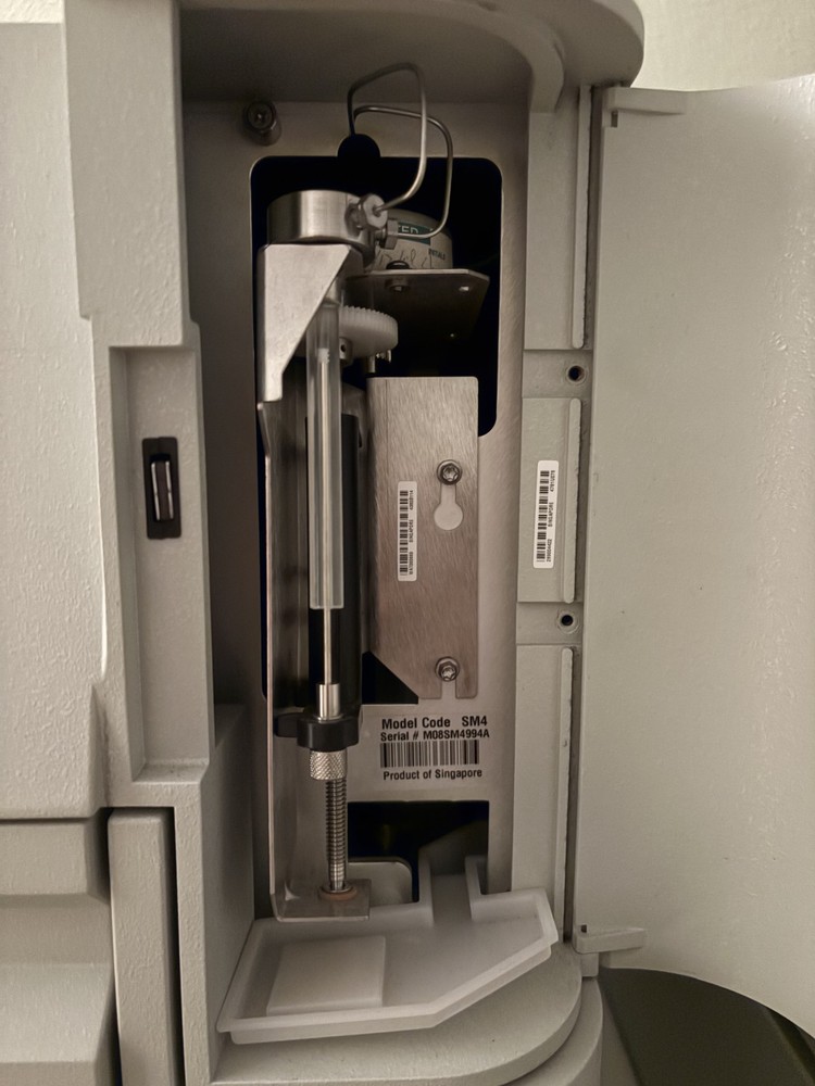 Waters HPLC System with e2695 Separations Module 2475 Fluorescence and 2998 PDA