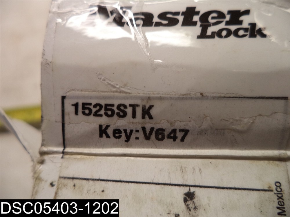 1525STK Masterlock Combination Padlock 071649227240