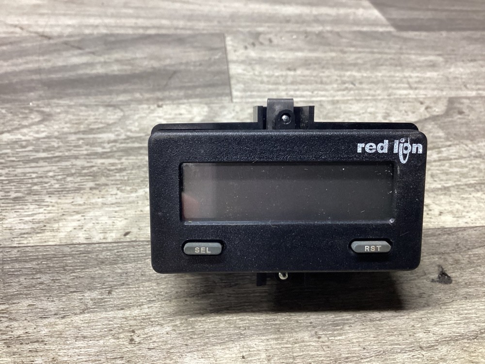 RED LION CONTROLS DIGITAL PANEL CONTROL CUB5I WITH PANEL MOUNT #104N55
