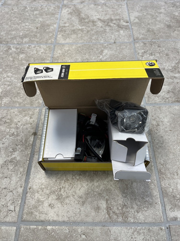 Can Am Auxiliary Windshield Lighting Kit #715001214
