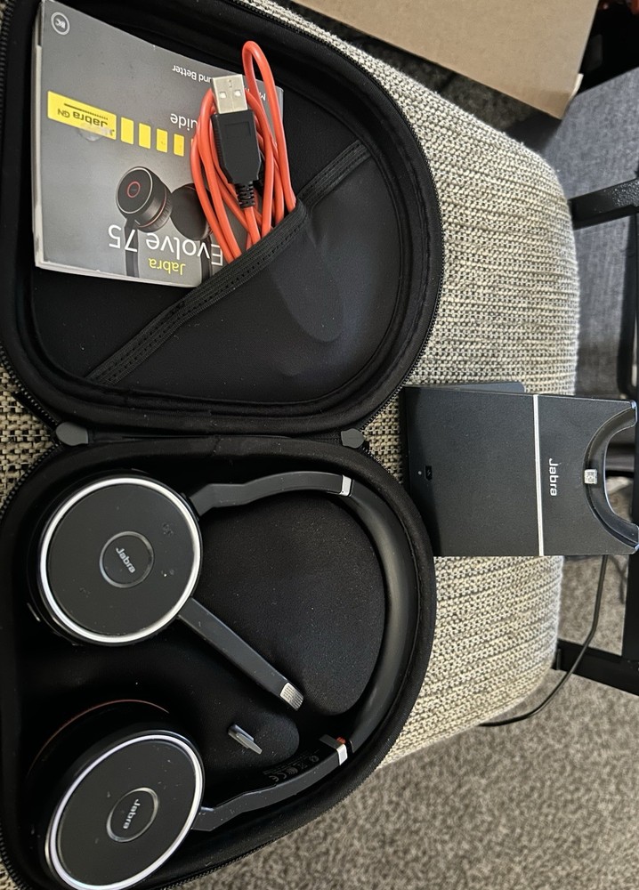 Jabra Evolve 75 Wireless Headset USB, Bluetooth Mic w/ Cable & Case with stand