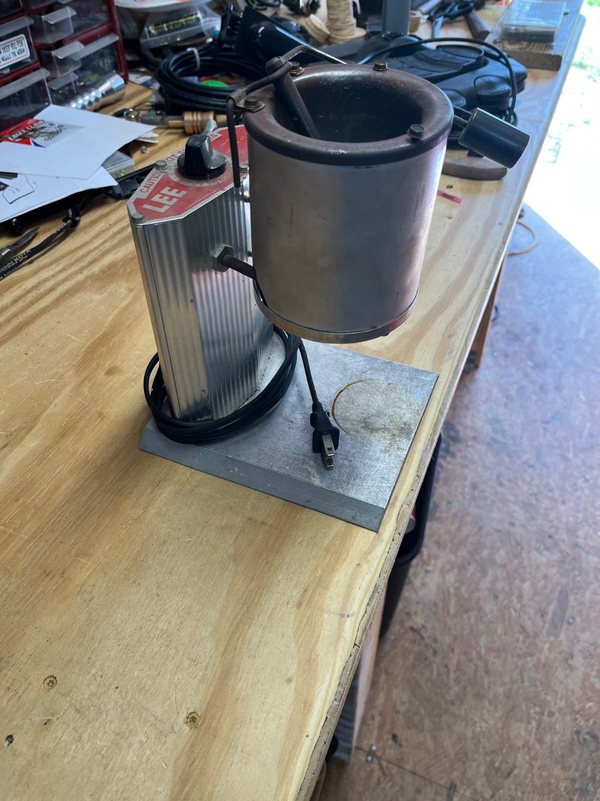 Lee Precision Electric Metal Melter 110 volts