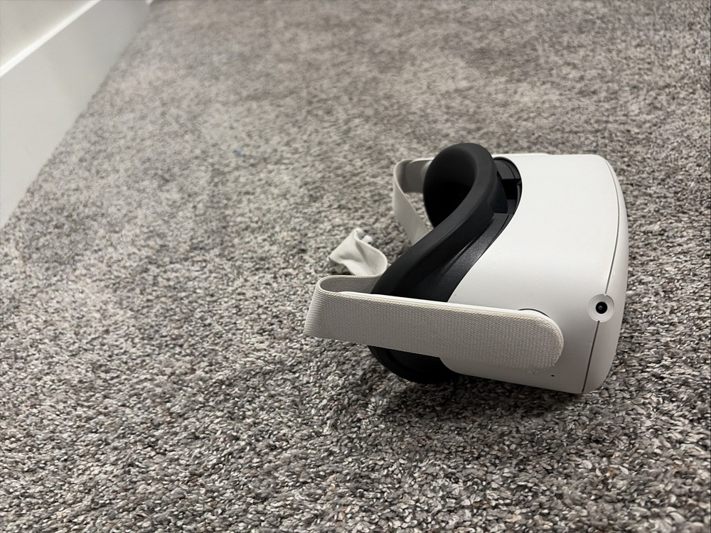 Meta Quest 2 VR Headset