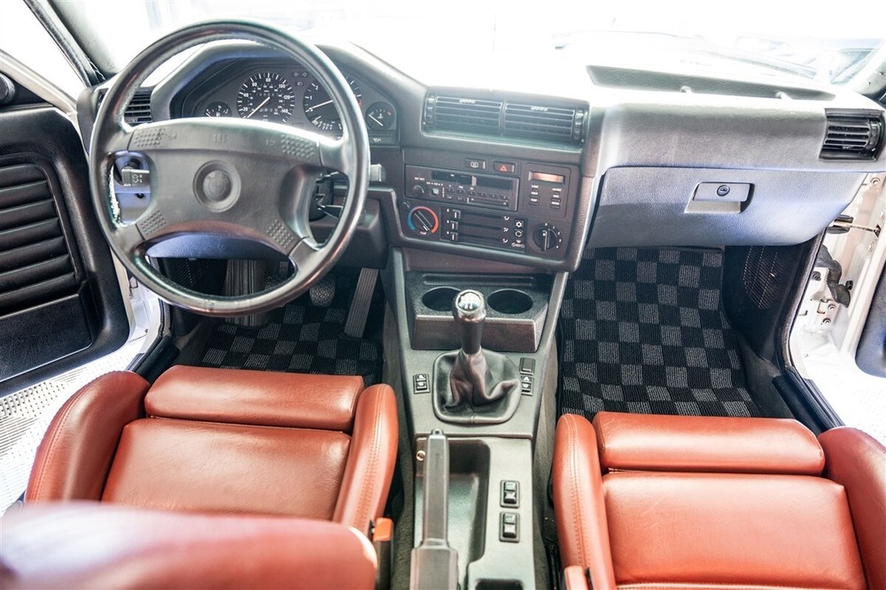 P2M for BMW E30 3-Series 84-91 Front Rear Race Floor Mats Checkered Dark Grey