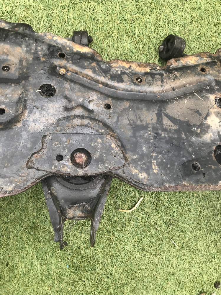 FORD FOCUS 2.0 TDCI FRONT SUBFRAME 2006