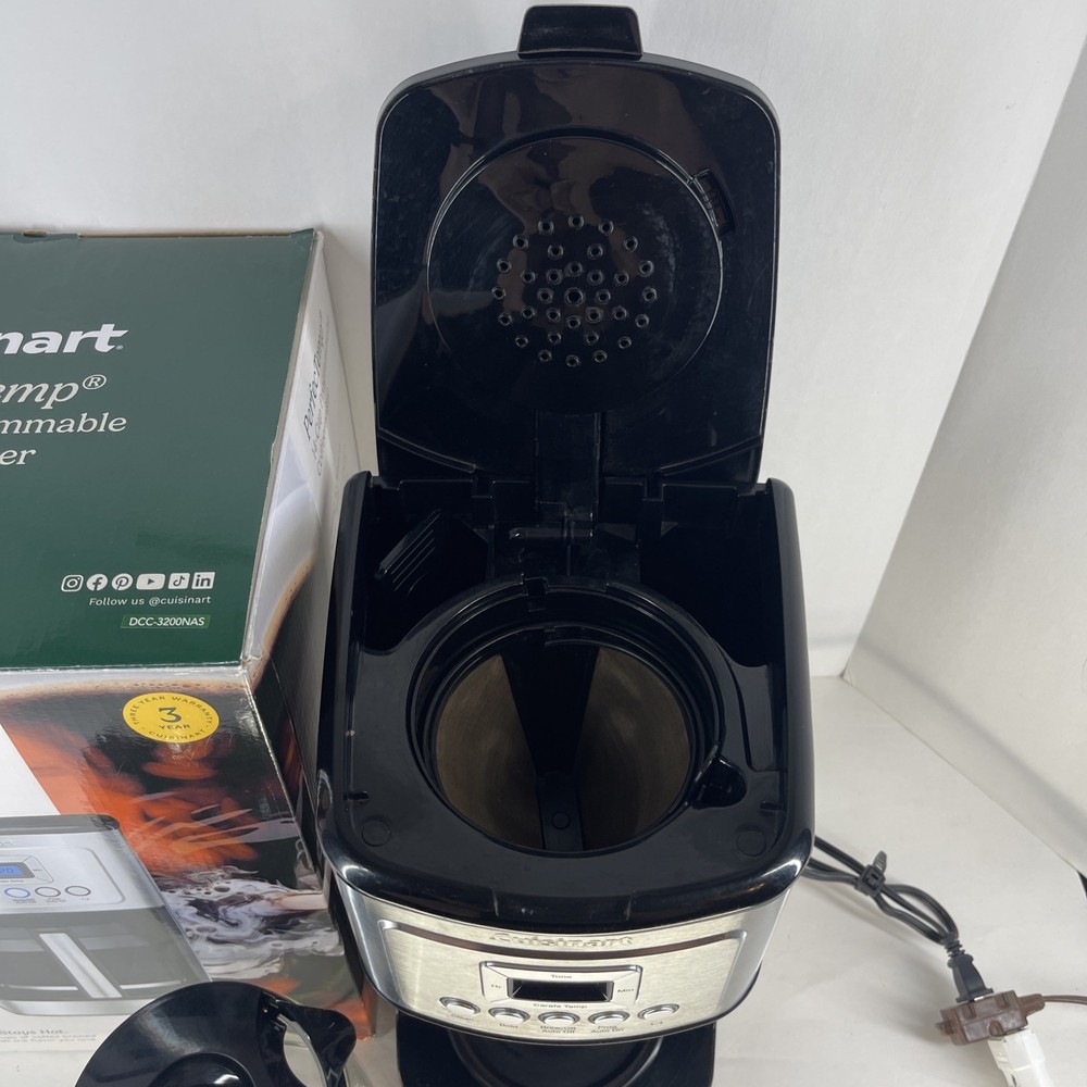 Cuisinart Coffee Maker PerfecTemp 14 Cup Programmable Brew Pause 3 Temp DCC3200