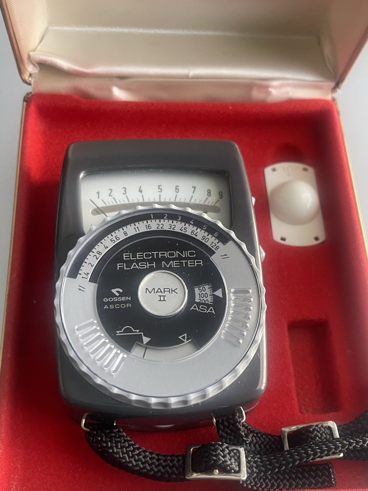 Gossen Ascor Mark II Camera Light Meter With Case