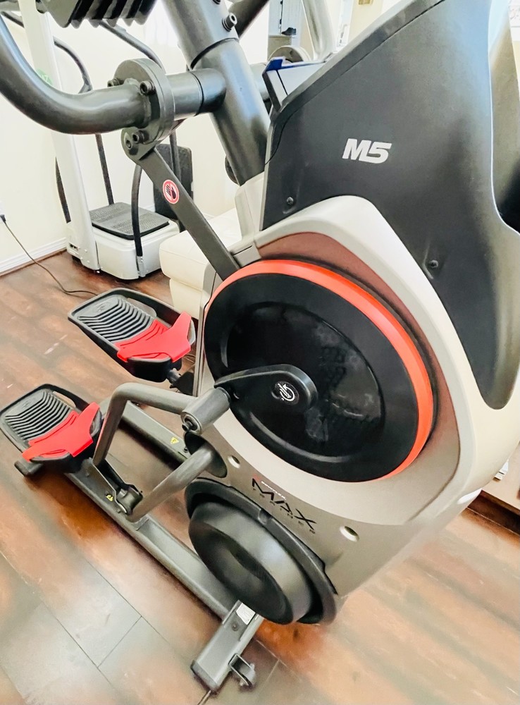 Bowflex Max Trainer M5 Stepper/Elliptical Machine Black Red Silver Barely used
