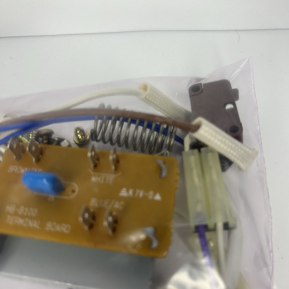 Hitachi HB-B101 Bread Machine Control Panel Part Replacement with Screws WORKS