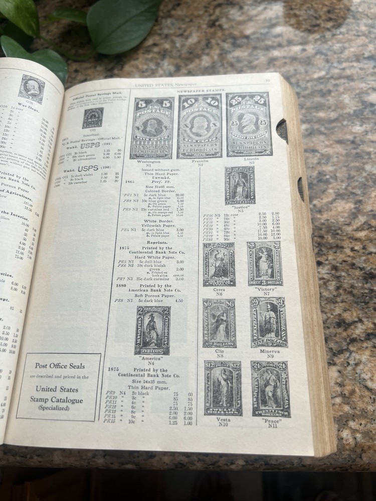 1944 Scott's Standard Postage &!Stamp Catalogue Hardcover Vintage