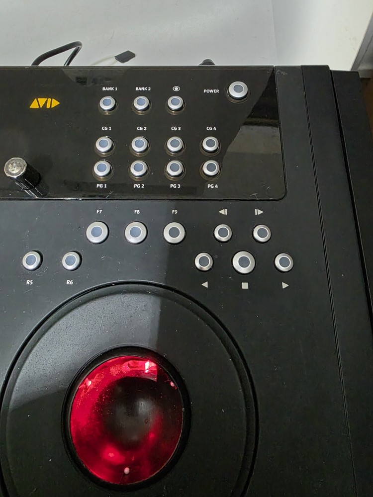 Euphonix MC Color Grading T Control Surface Video Color Controller. Description