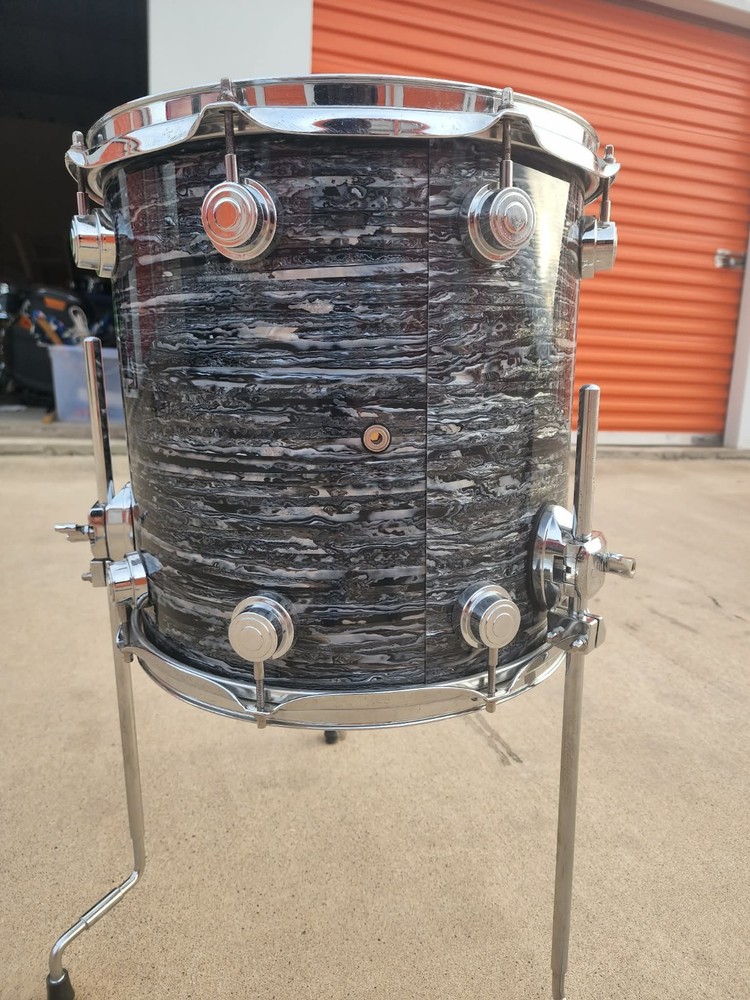 dw collectors maple drum set