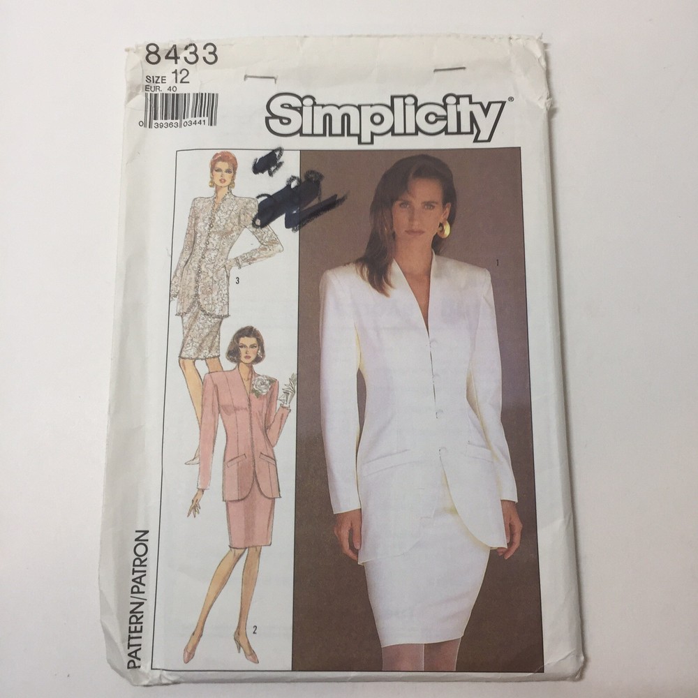 Simplicity 8433 Size 12 Misses' Semi-Fitted Suit with Lined Jacket