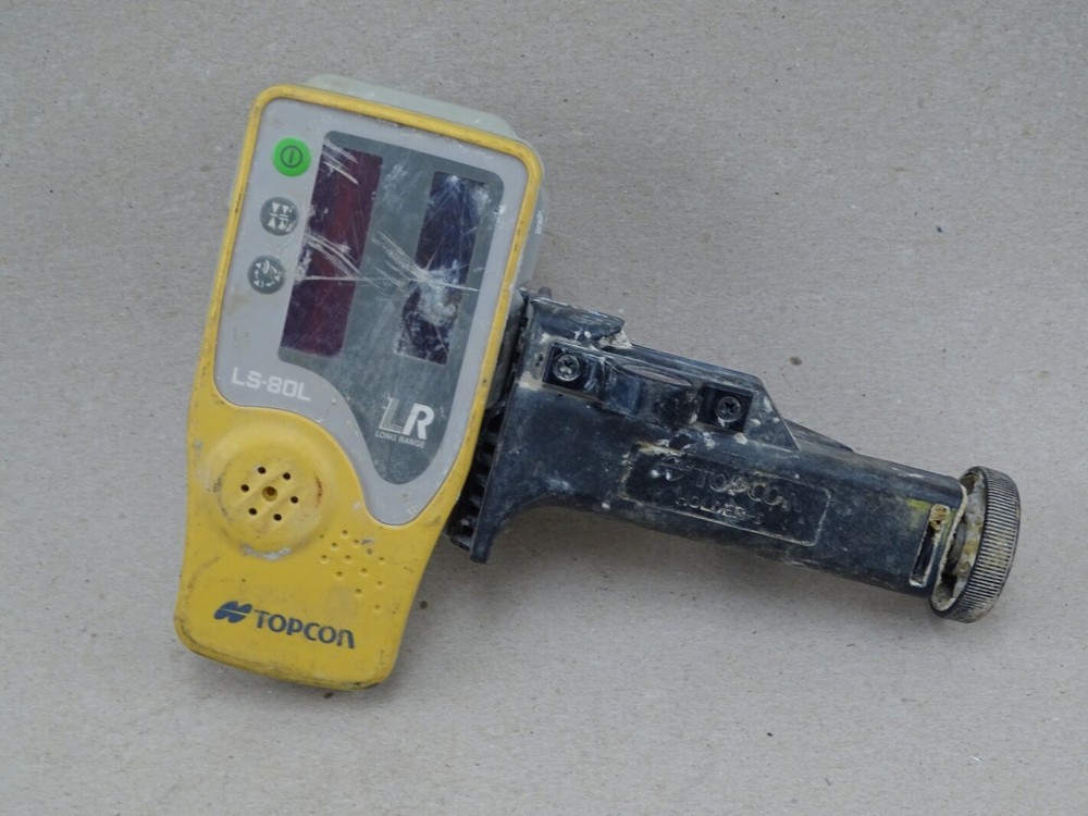 TopCon Long Range Laser Receiver Sensor w/ Clamp , LS-80L
