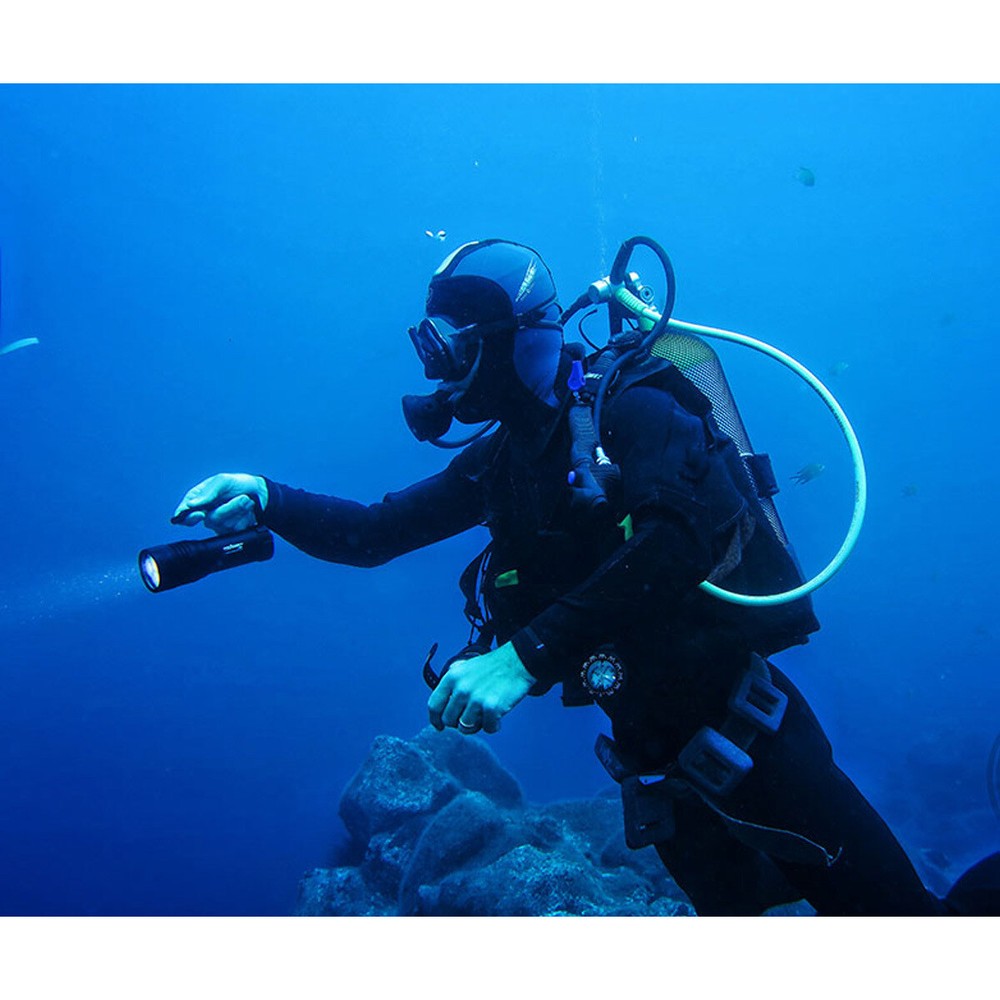 OrcaTorch D860 4200 Lumens Light