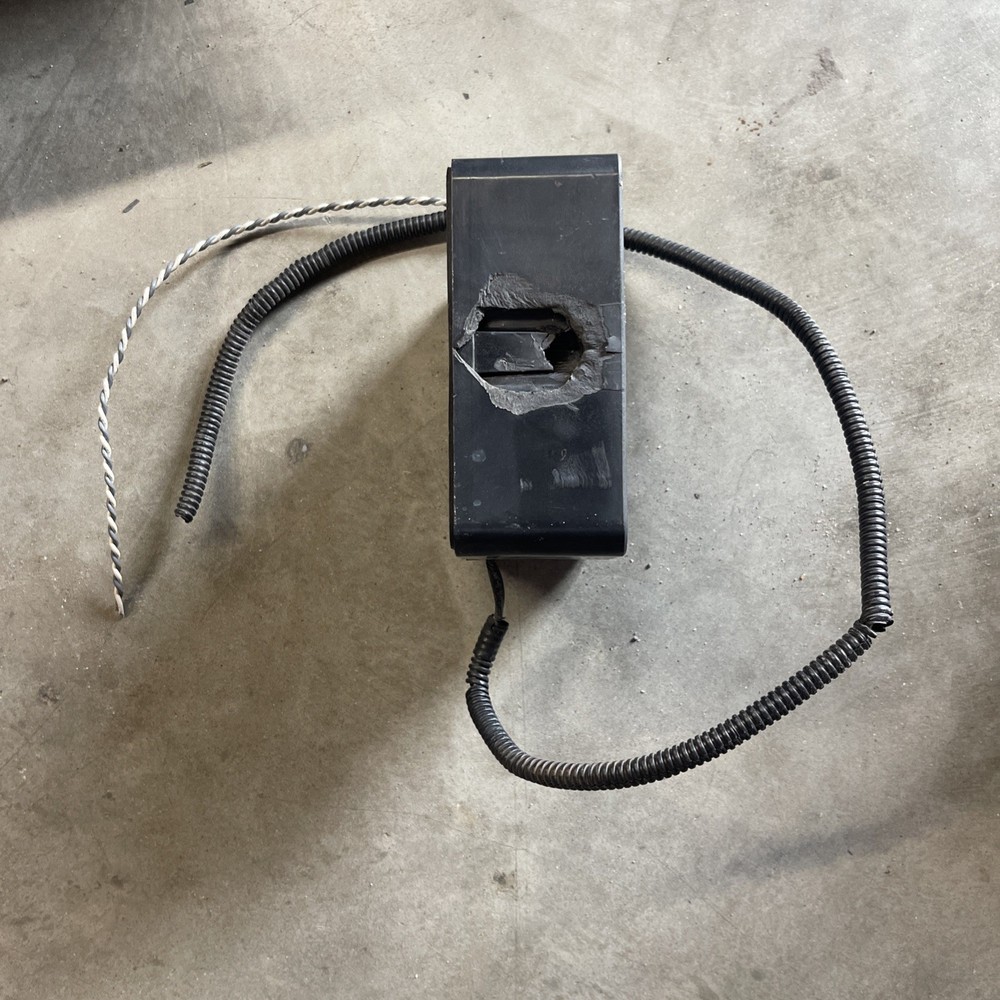 Federal Signal DynaMax/ES100C Speaker, 100W Brackets Missing From Sides