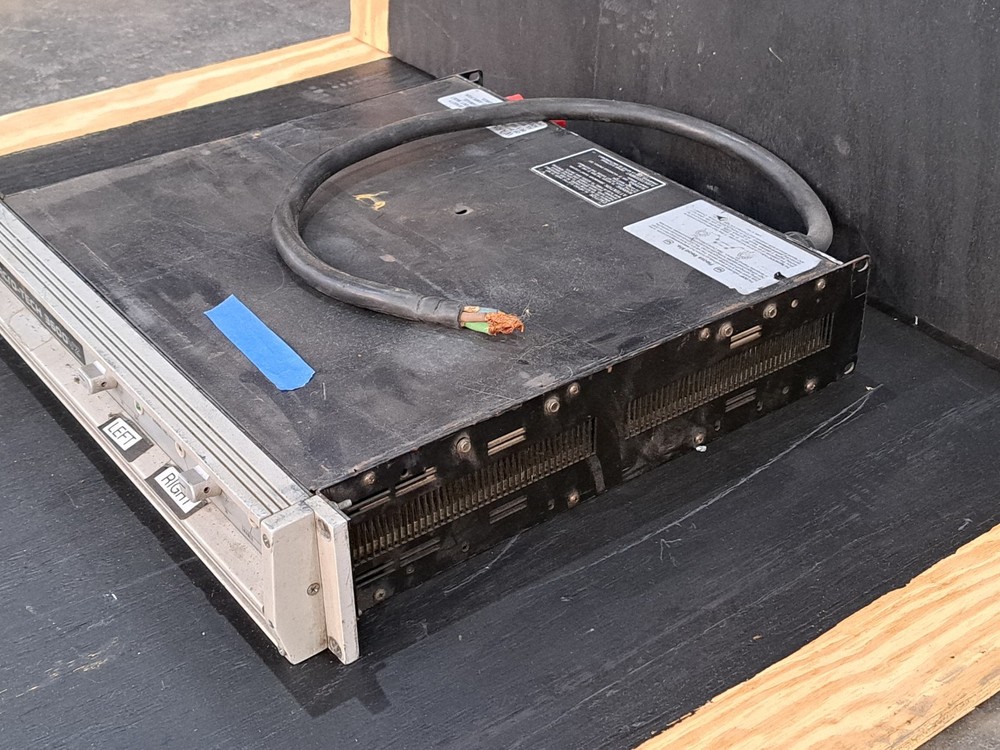 Crown Macro-Tech 3600VZ 2-Channel Power Amplifier