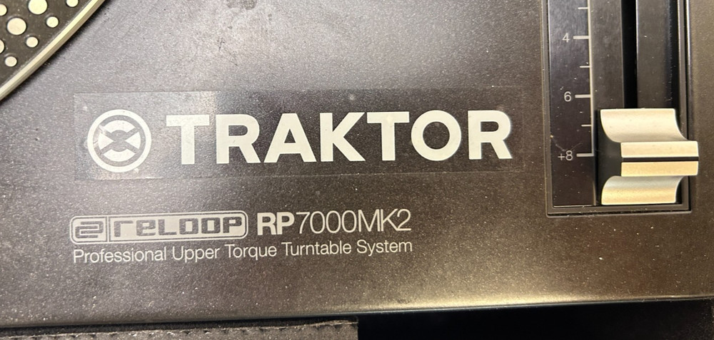 Traktor Reloop Professional DJ Upper Torque Turntable System RP7000MK2 in Case