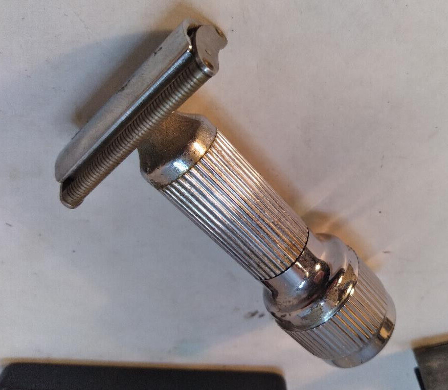 (4) Vintage Safety Razors