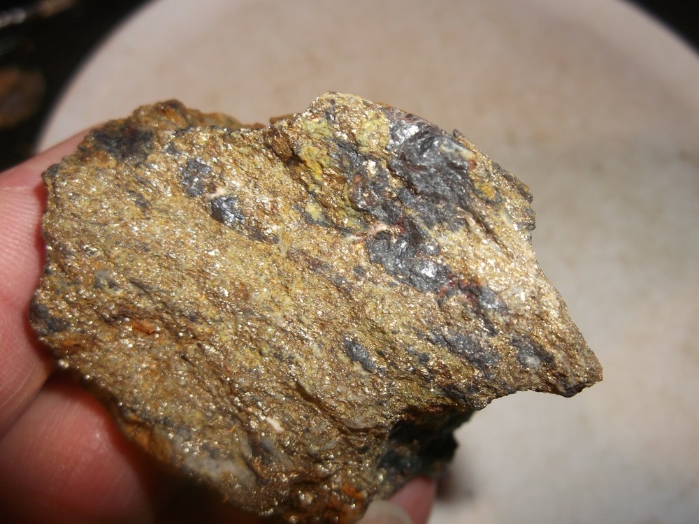 Gold, silver, copper, 92 grams samples ,ore high grade .