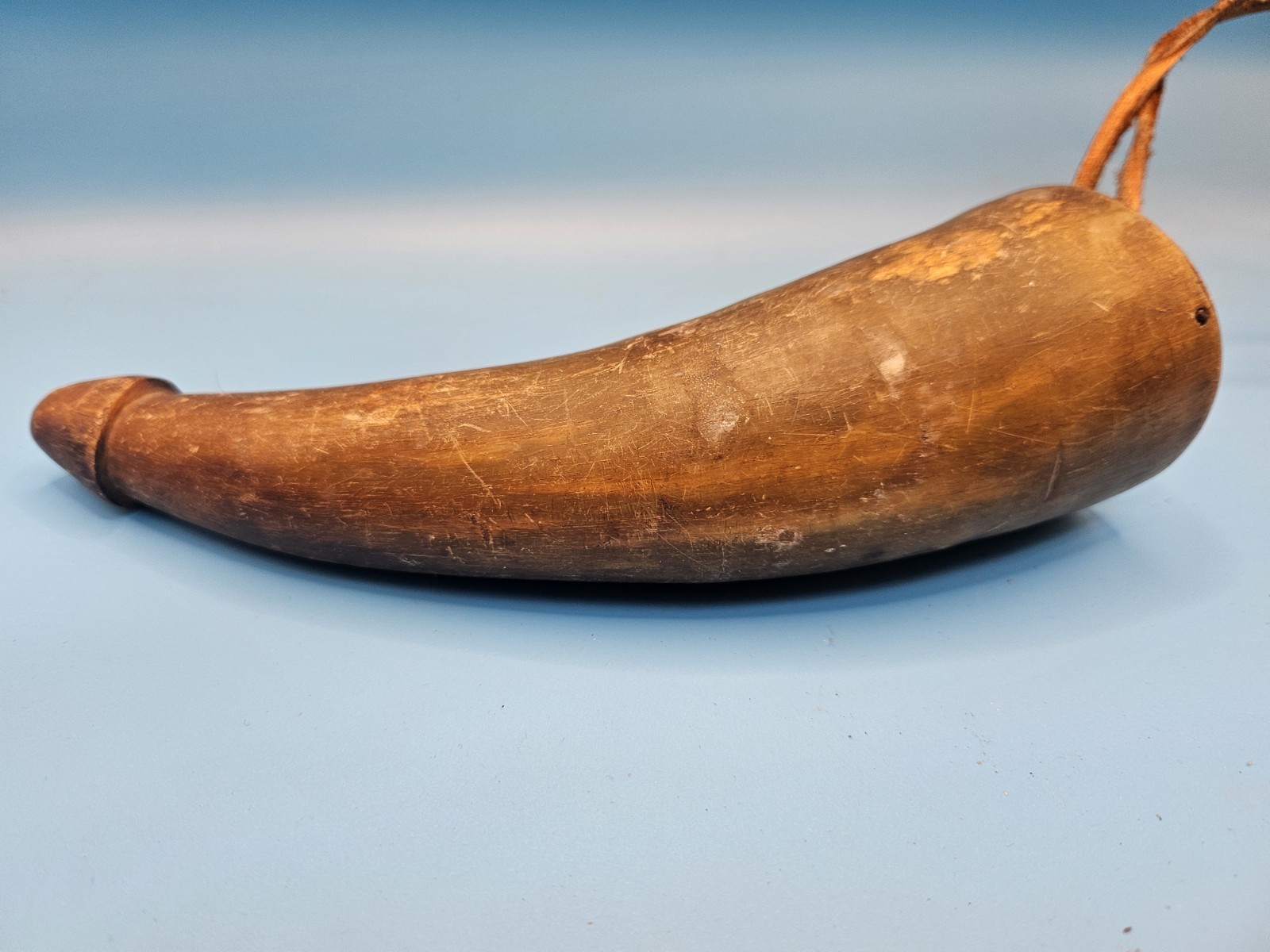 Antique Gun Powder Horn Revolutionary War Era hand carved