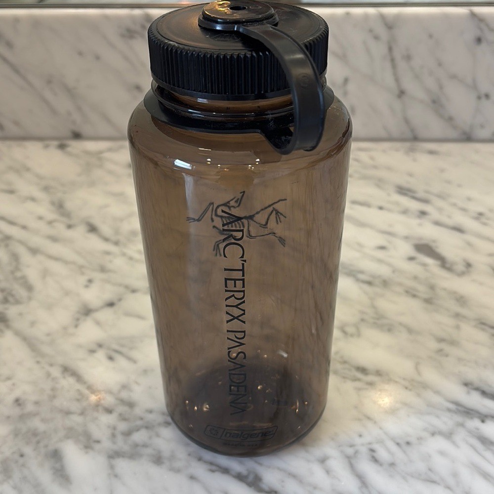 Arc'teryx x Nalgene Water Bottle in Smoke, 1 liter, NWOT