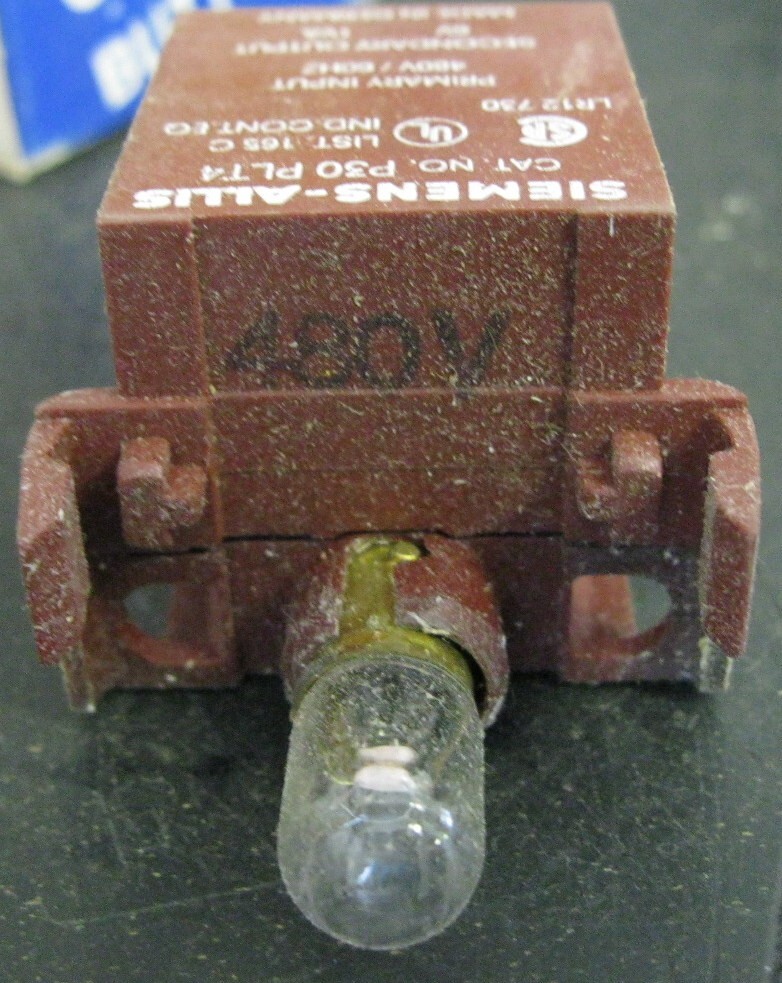 Siemens-Allis P30PLMT4 Pilot Light Module 480V